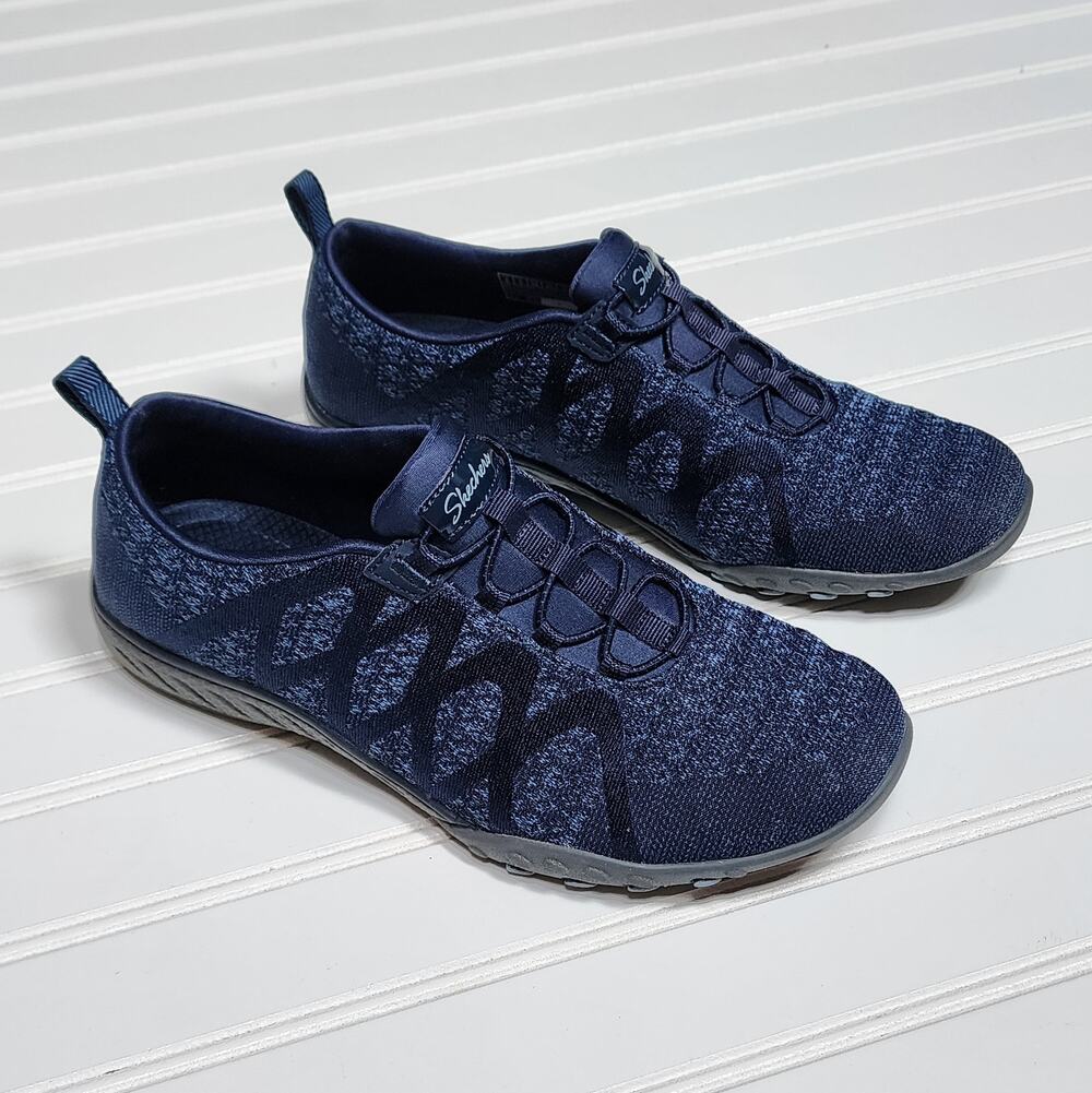 Skechers Womens Relaxed Fit Breathe-Easy Infi-Knity Slip-On Sneakers Size 8 Navy